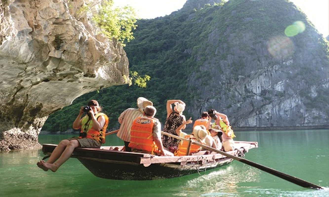 Diem danh nhung tour du lich 30/4 gia beo nhat